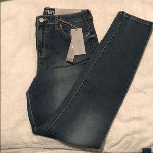 Jennifer Lopez High Rise Skinny Jeans.